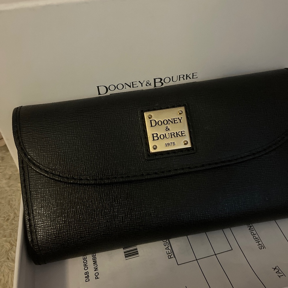 Continental Wallet